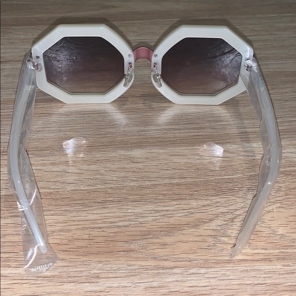 Sunglasses - Picture 6 of 8